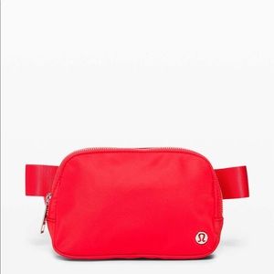 Lululemon Everywhere Belt Bag NWOT
